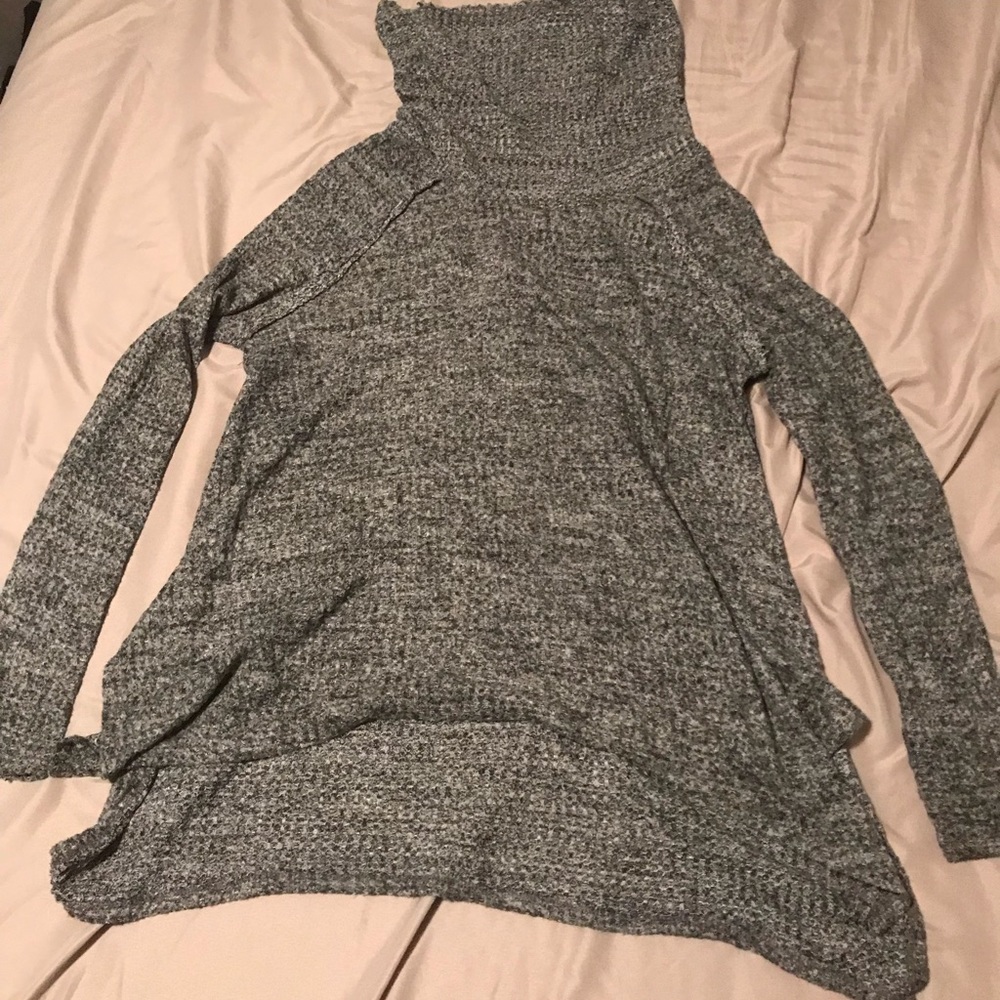 Cool neck Women’s sweater